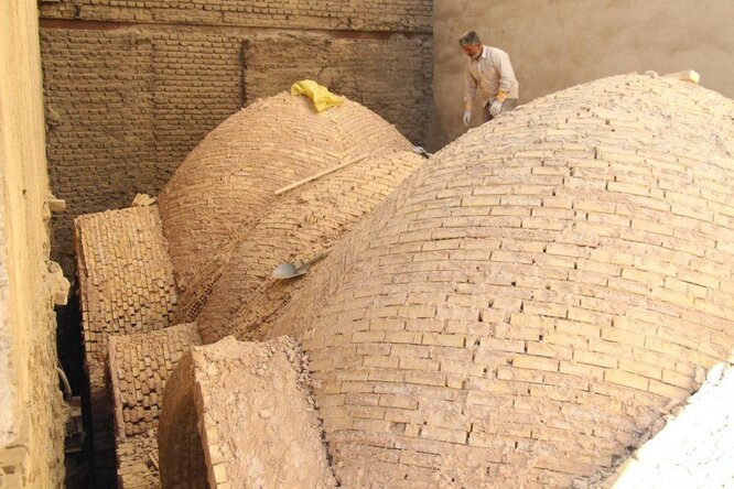 مرمت ضلع غربی حمام خسرو آقا در دست اجراست