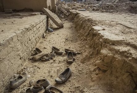 ادعاهای ضدونقیض درباره خانه نائل