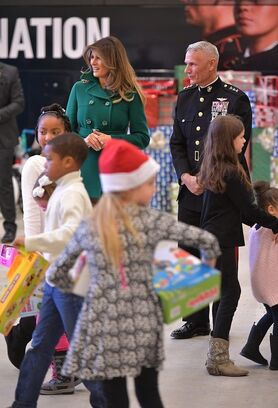  ملانیا ترامپ در جمع فرزندان نظامیان آمریکایی
