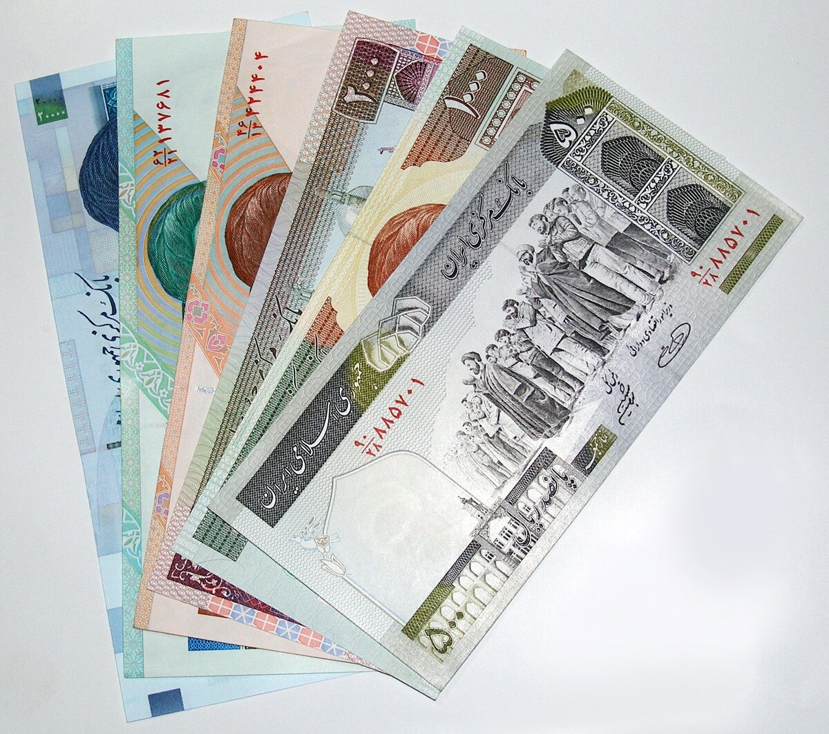 بانک های منتخب توزیع اسکناس نو اعلام شد