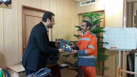 وقتی چک های حامل رفتگر شهر را وسوسه نکرد