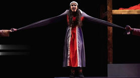 آغاز سی و هفتمین جشنواره تئاتر اصفهان: رقابت ۱۸ اثر برگزیده با تمرکز بر نسل نو؛ از فضای مجازی تا زاینده‌رود