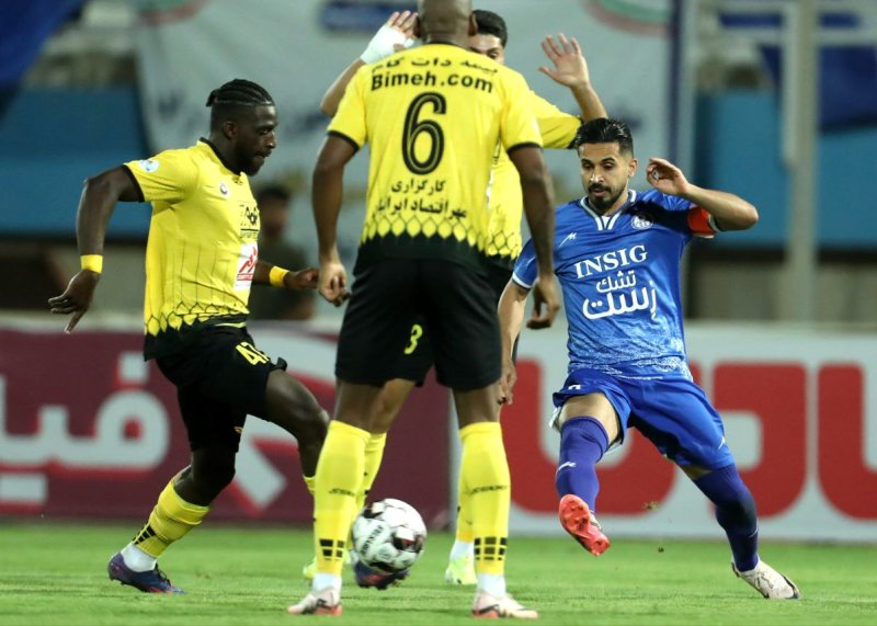 سپاهان دروازه استقلال خوزستان را گلباران می کند؟