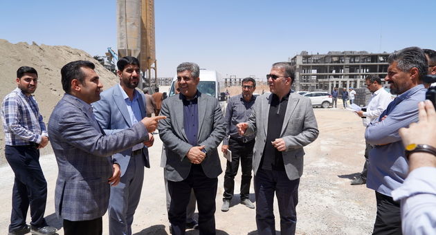 بهارستان روی ریل توسعه