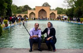 نصف جهان درتدارک میزبانی
