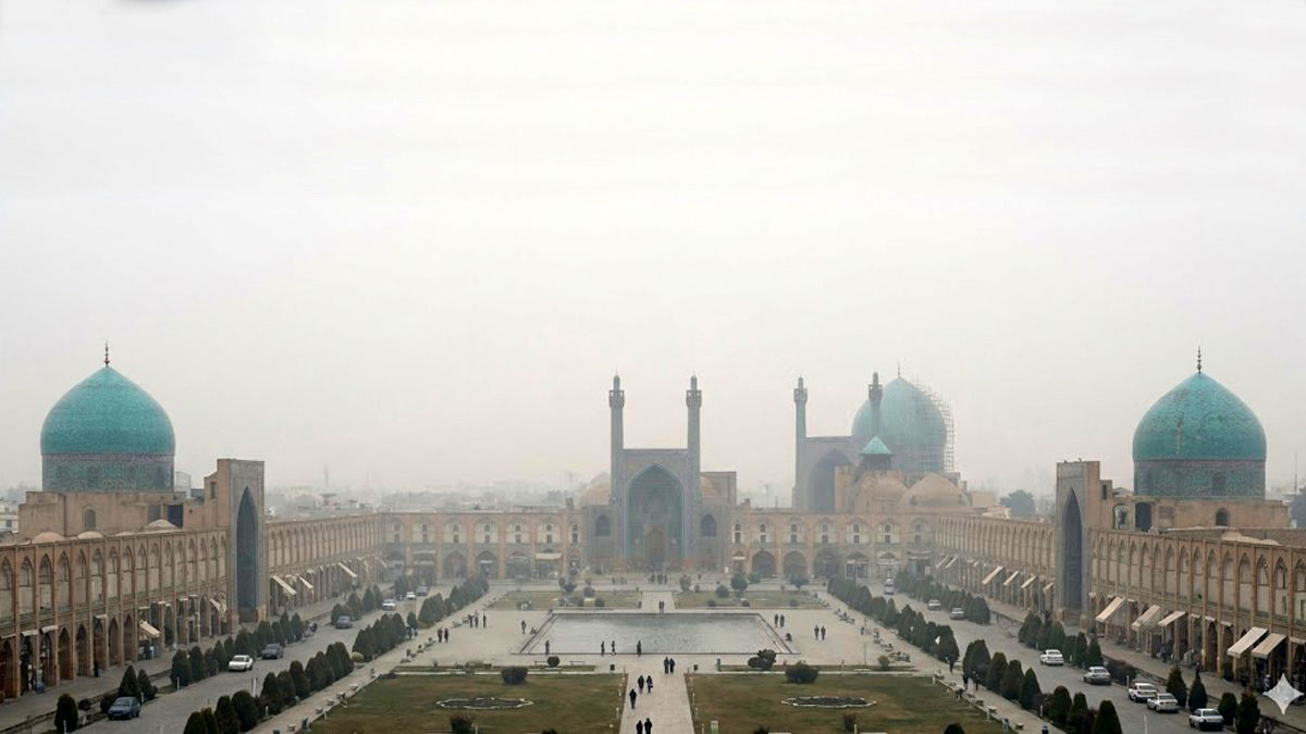 غلظت آلاینده‌های هوای اصفهان از مرز هشدار گذشت؛ تداوم حبس هوا تا چهارشنبه