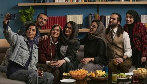 فیلم ساعت 6 صبح مهران مدیری با بازی سمیرا حسن پور و مهرداد صدیقیان