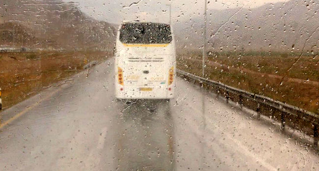 تله‌ «صابونی» در کمین خودروها؛ چرا اولین باران پاییزی جاده‌های اصفهان را قتلگاه می‌کند؟