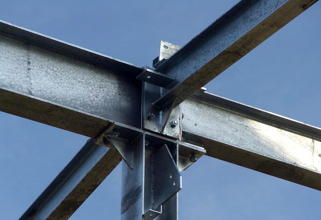 نوسانات قیمت آهن 16 اصفهان: بررسی عوامل مؤثر و پیش‌بینی روند بازار