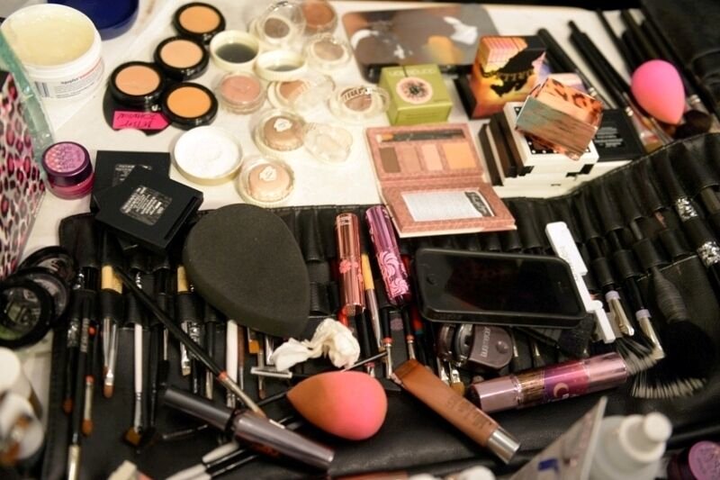 کشف 30 هزار قلم لوازم آرایشی و بهداشتی قاچاق در خمینی شهر 