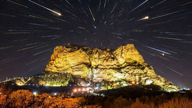 آسمان اصفهان شهاب باران می‌شود؛ زمان دقیق اوج بارش شهابی جوزایی در شامگاه ۲۲ و ۲۳ آذر