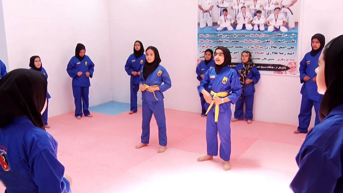 امپراتوری ورزش در دل روستاها؛ اصفهان با ۷۸۰ خانه ورزش الگوی ملی شد| از احیای «کشتی پهلوانی» تا شکار مدال نقره در دبی