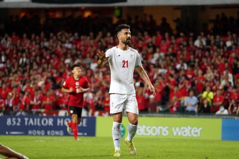 پرچم سپاهان امشب با امید نورافکن بالا است