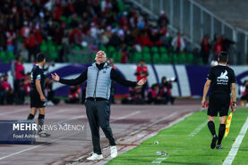 کارترون مانند موم پرسپولیس را در دست دارد
