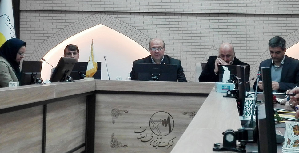 بهره‌برداری از 400 پروژه برق‌رسانی در استان