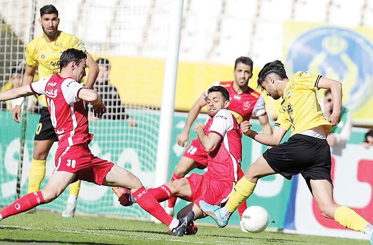 سپاهان و پرسپولیس در هفته سرنوشت‌ساز لیگ
