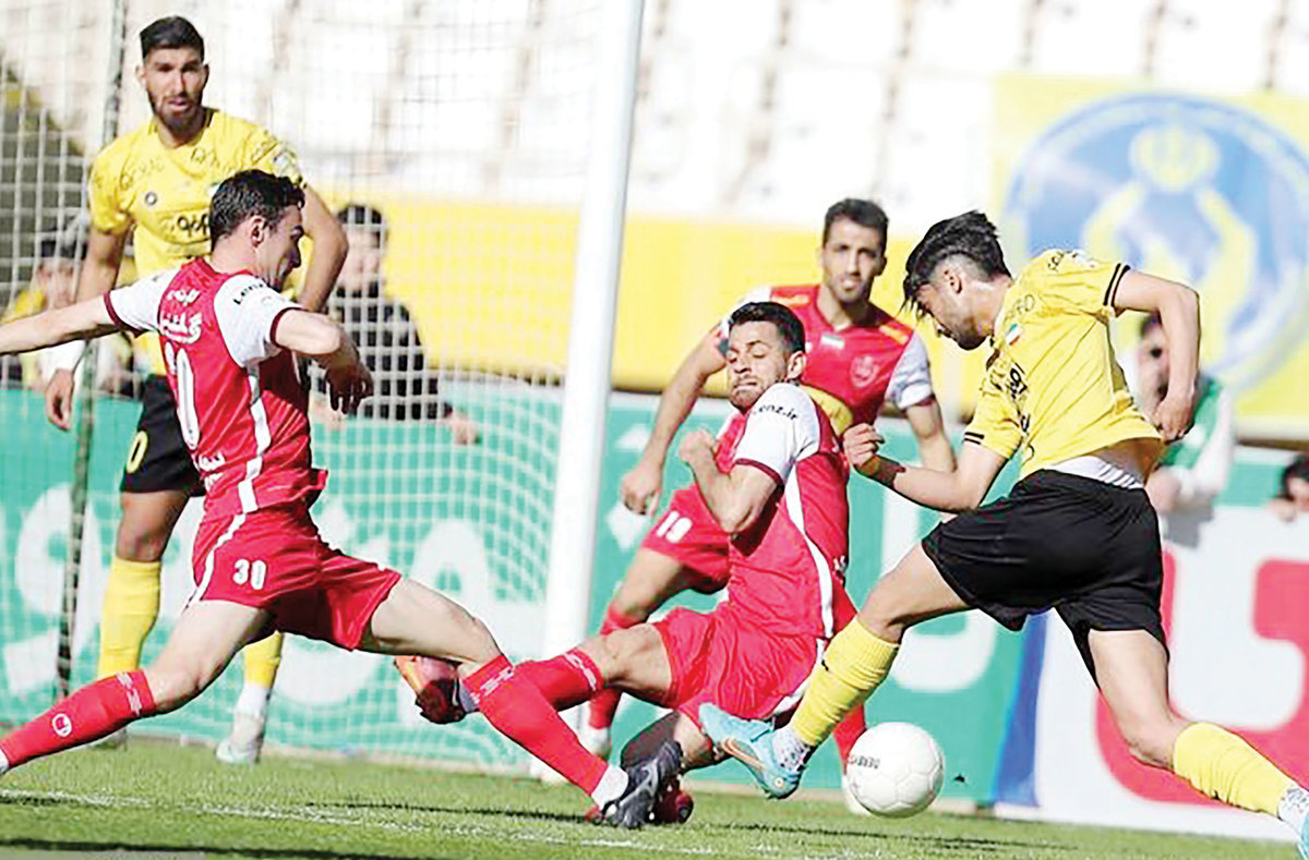 سپاهان و پرسپولیس در هفته سرنوشت‌ساز لیگ