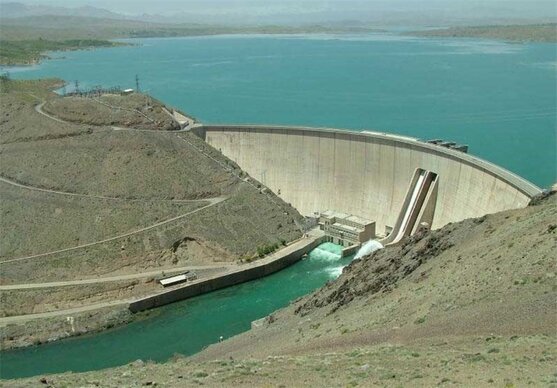 بازدید 12 هزار گردشگر نوروزی از سد زاینده رود اصفهان