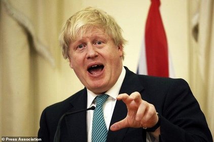 هشدار جانسون نسبت به حملات هوایی آتی آمریکا به سوریه