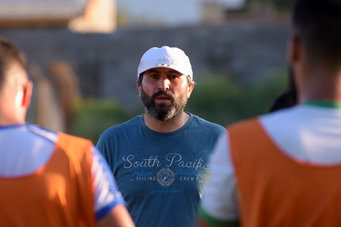 لطیفی: فرهاد مجیدی اسیر بی تجربگی خودش شد