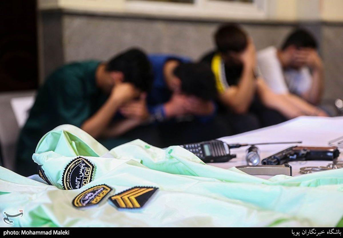 زورگیری مسلحانه از فروشندگان دلار در میدان فردوسی/ تصاویر