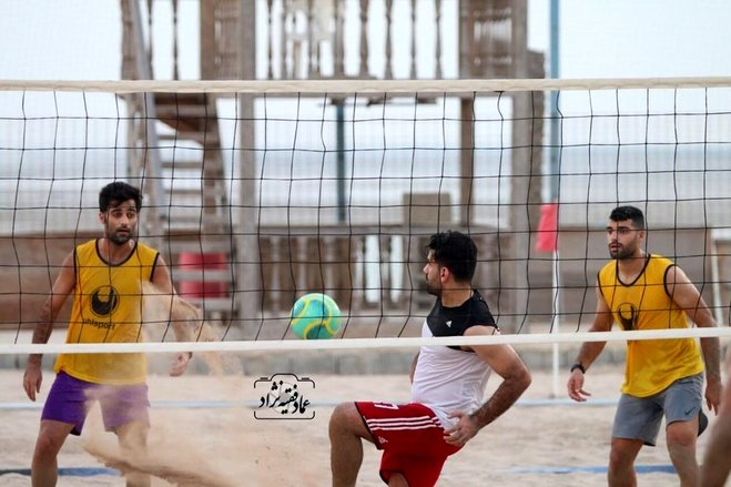 (عکس) هنرنمایی مهدی طارمی رو شن‌های ساحلی