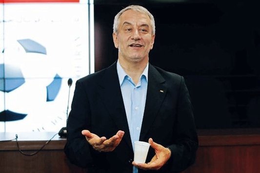 کفاشیان:من را در فوتبال فراموش کنید