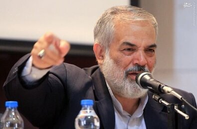 محمود احمدی نژاد از مجمع تشخیص اخراج می شود؟