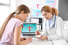 ﻿ آتروفی واژن چیست؟ علل، علایم و درمان آتروفی واژن