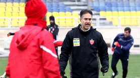 مربی پرسپولیس: کادر فنی مسئول باخت در فینال آسیا است