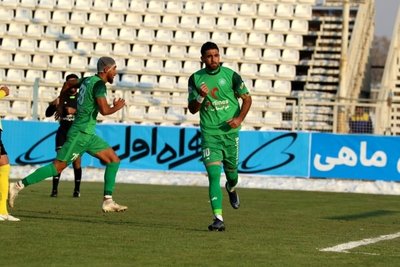 پیمان بابایی: از چند تیم پیشنهاد دارم/ نگفتم برای تراکتور مجانی بازی می‌کنم