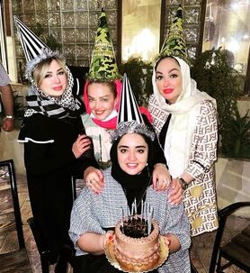 بازیگران در جشن تولد نرگس محمدی/ عکس