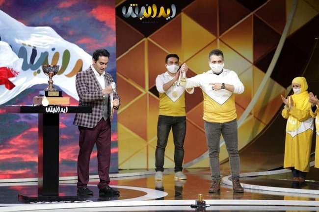 پوریا پورسرخ: خوشحالم که اولین تجربه اجرای من در یک مسابقه کاملا ایرانی بود