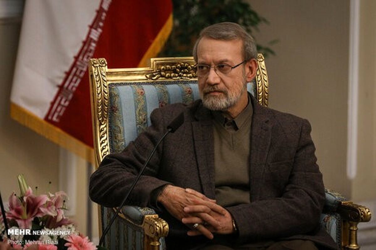 گمانه زنی ها بر سر آمدن یا نیامدن علی لاریجانی به انتخابات 1400