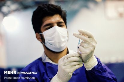 ماجرای تزریق واکسن فایزر به مسئولان/پایان واکسیناسیون در ۱۴۰۰