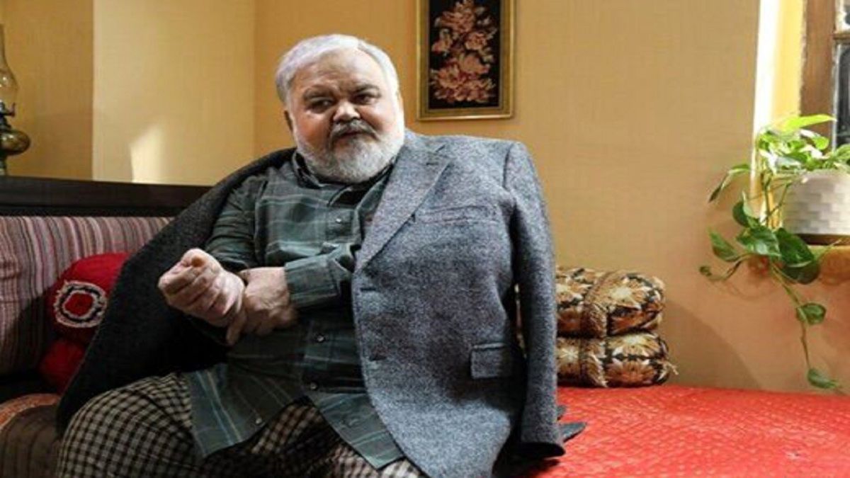 ماجرای کرونا گرفتن اکبر عبدی از زبان تهیه‌کننده «روز‌های آبی»