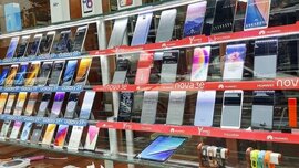 قیمت موبایل ۱۰ درصد کاهش یافته است