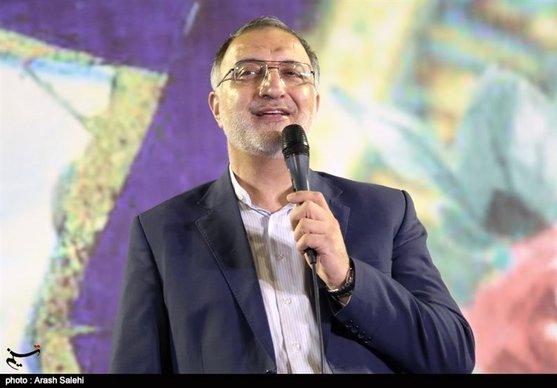 زاکانی: برخی به جای پاسخگویی "انشا" می‌خوانند/نیروهای انقلاب باید ید واحده باشند