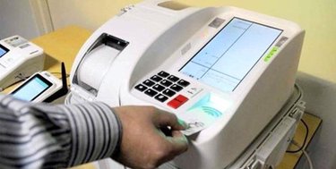 کارت‌های الکترونیک برای ساعات پایانی روز پیش‌بینی شده است/ مشکلی در شعب الکترونیک نخواهیم داشت