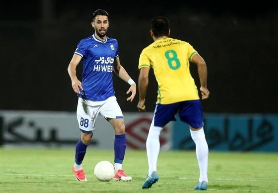 رضاوند: این اشتباهات در فوتبال پایه هم دیده نمی‌شود