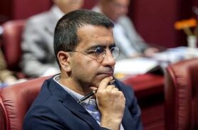 فولاد مباركه یك سرمایه ملی و صنعتی برای كشور است/ صنایع بالادستی و پایین دستی متاثر از عملكرد اقتصادی و تولیدی این مجموعه فولادی هستند