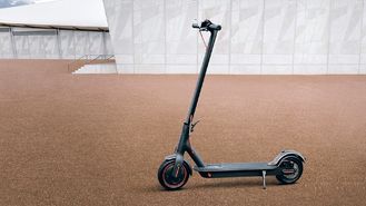 قیمت اسکوتر برقی در بازار چند؟