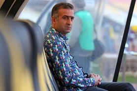 کمالوند: سه بار قرار بود سرمربی تراکتور شوم