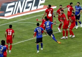 منافی: انگیزه استقلال خیلی بیشتر از پرسپولیس بود