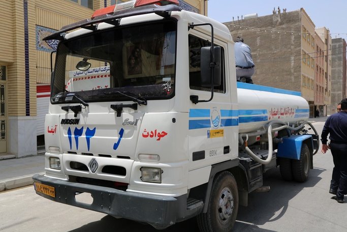 شنبه 26 تیرماه انجام شد؛ آبرسانی سیار از طریق 8 تانکر در استان اصفهان