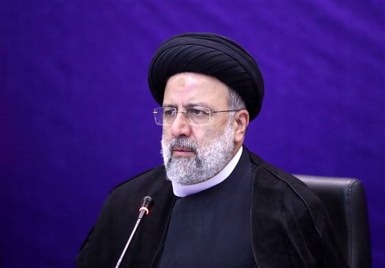 آیت‌الله رئیسی: با سواستفاده کنندگان از موضوع واکسن، قاطعانه برخورد شود