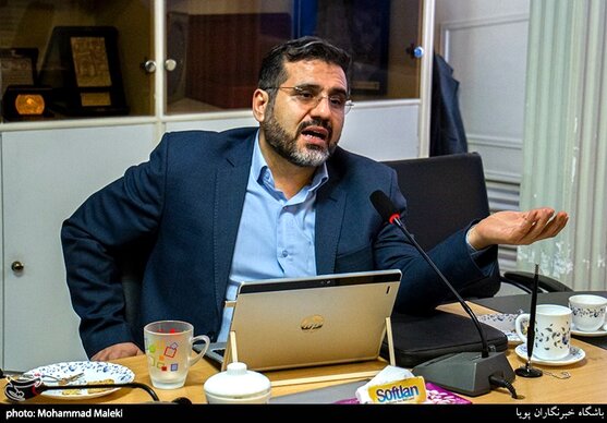 وزیر ارشاد خبر داد: واکسیناسیون هنرمندان علیه کرونا آغاز شد
