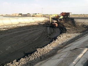 لجن حوض بی هوازی دوم تصفیه خانه فاضلاب ورزنه تخلیه شد