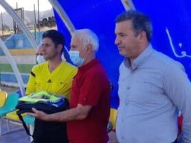 همزمان با روز جهانی داور صورت گرفت؛ تجلیل از داور فوتبال آبفای استان اصفهان