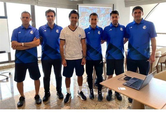 مربی ایتالیایی مشکلی برای نشستن روی نیمکت استقلال ندارد